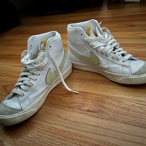 Nike Blazer hi tops women’s size 7